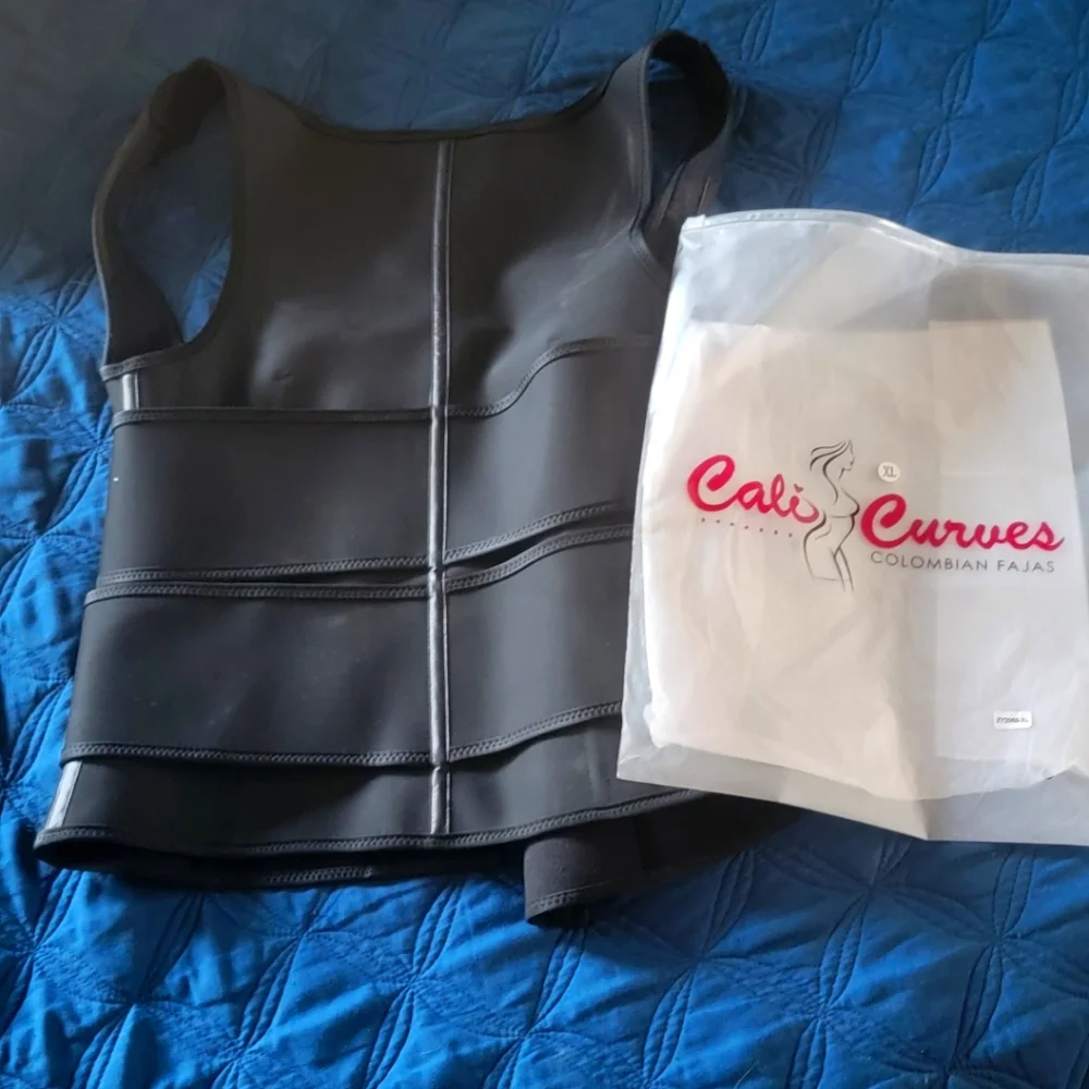 Cali Curves Waist Trainer - Picture 4 of 5